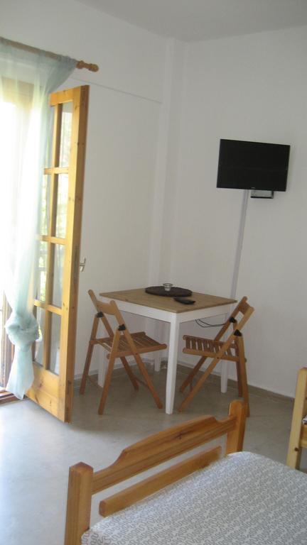 St Paul And Peter'S House Apartment Asproválta Luaran gambar