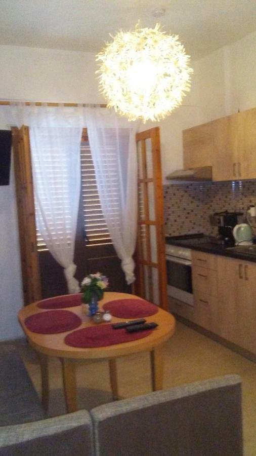 St Paul And Peter'S House Apartment Asproválta Luaran gambar