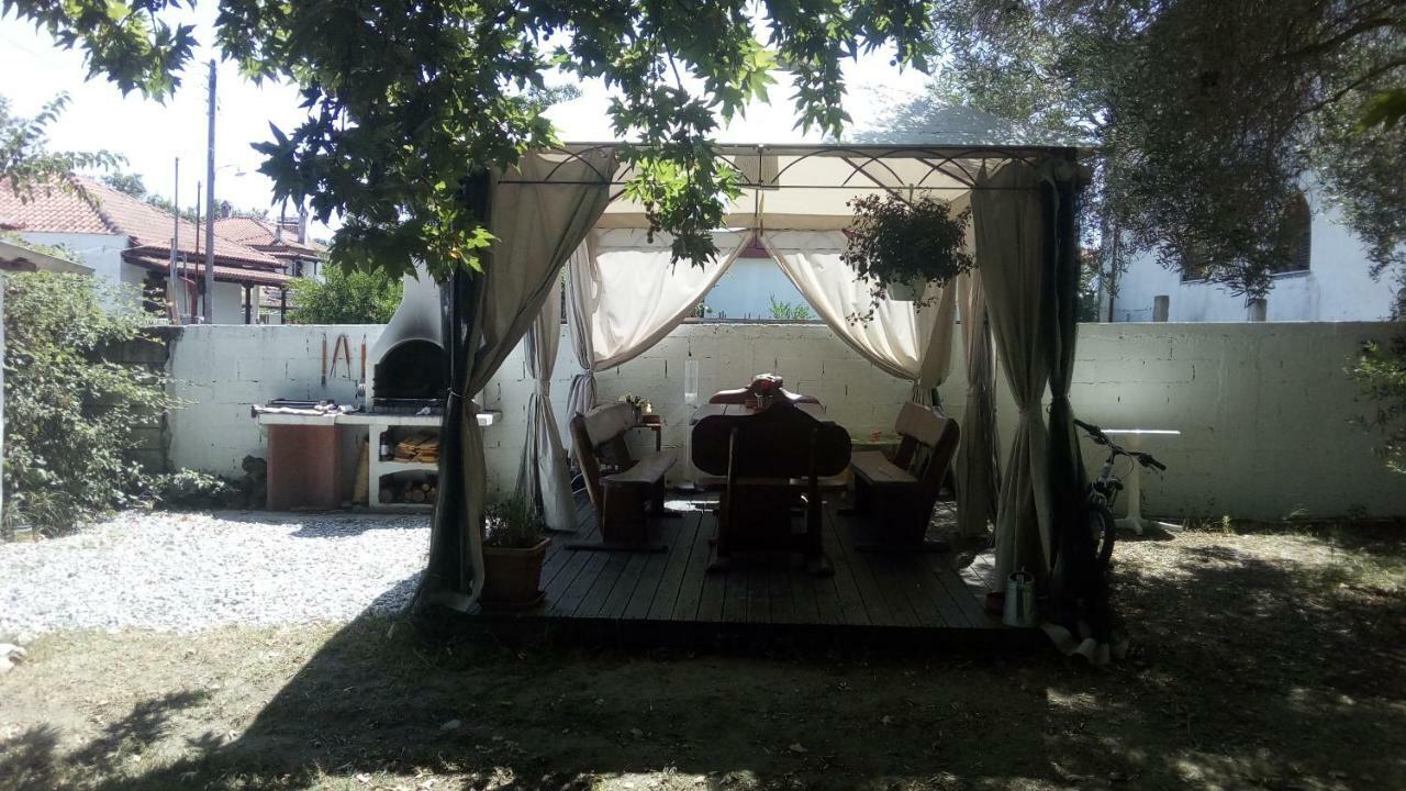 St Paul And Peter'S House Apartment Asproválta Luaran gambar