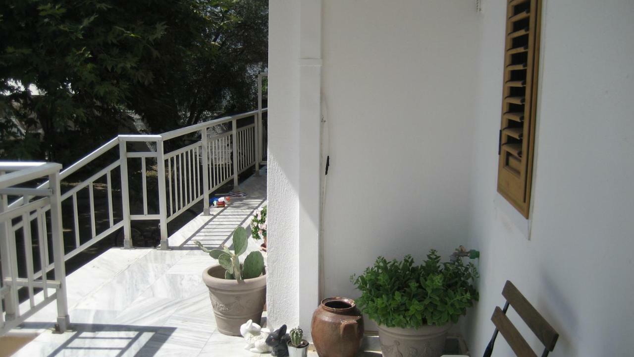 St Paul And Peter'S House Apartment Asproválta Luaran gambar